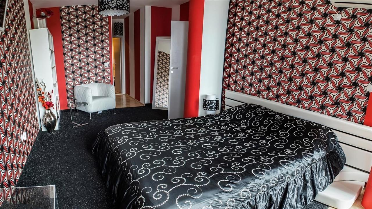 Luxury Apartments Burgas Exteriör bild